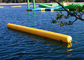 トライアスロン水ゲームは印を競争させる水公園のために浮遊長い管膨脹可能なシリンダー訓練のブイを使用した